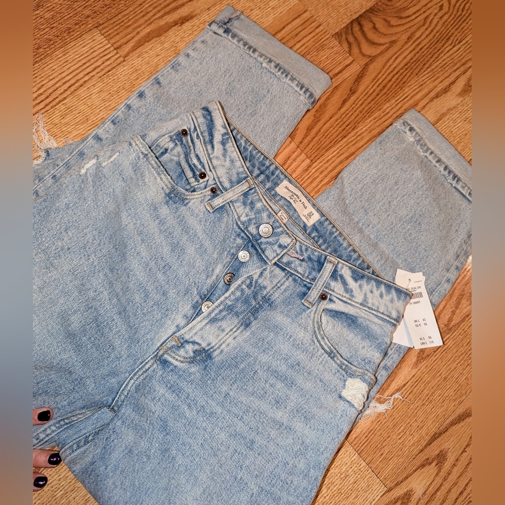NWT Abercrombie The Dad Jean